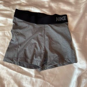 NIKE Pro short shorts